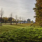 Vandrerhjem, I Kongens Baghave *