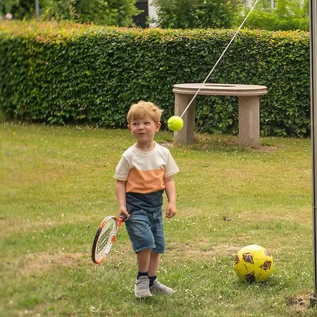 Vandrerhjem, I Kongens Baghave