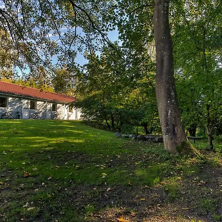 Vandrerhjem, I Kongens Baghave * Fredensborg