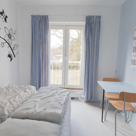 Vandrerhjem, I Kongens Baghave 프레덴스보르