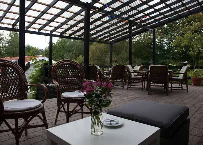 Vandrerhjem, I Kongens Baghave * Fredensborg