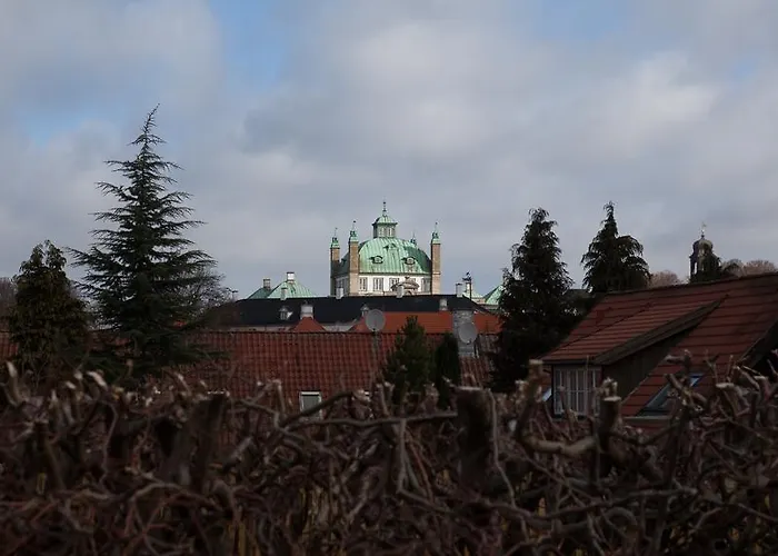 旅馆 Vandrerhjem, I Kongens Baghave