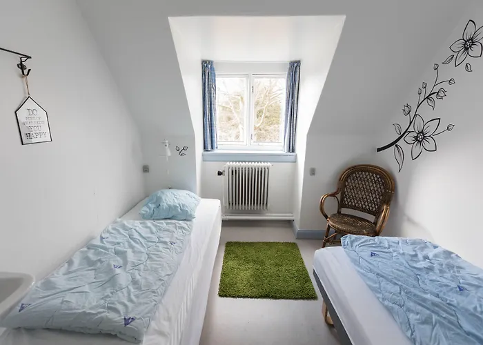 Vandrerhjem, I Kongens Baghave * Fredensborg