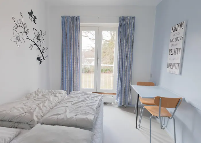 Vandrerhjem, I Kongens Baghave Fredensborg